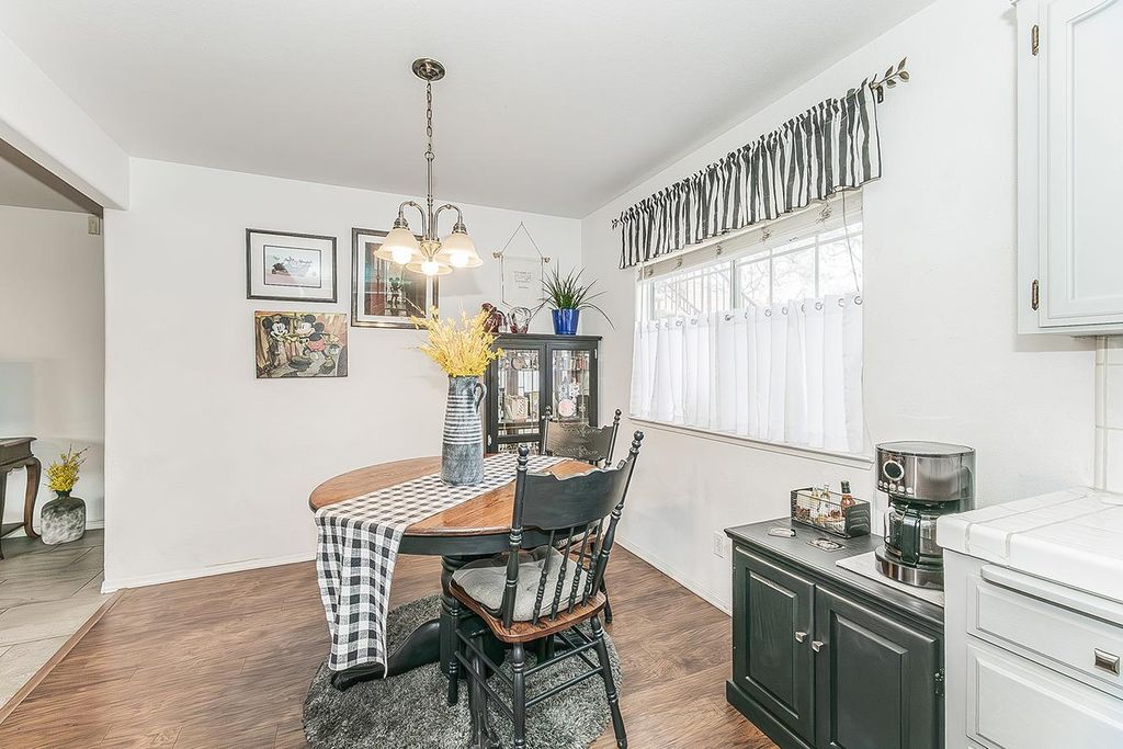 Image 9 of property listing at 1542 E Alluvial Avenue # 147, Fresno, CA 93720