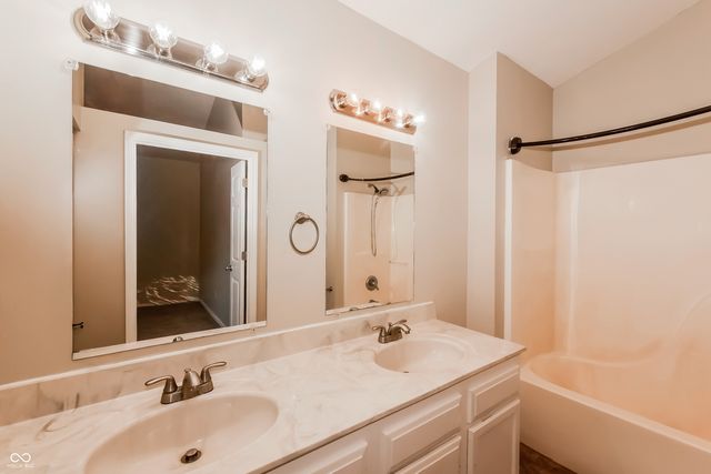 1202 Pine Mountain Way, Indianapolis, IN 46229