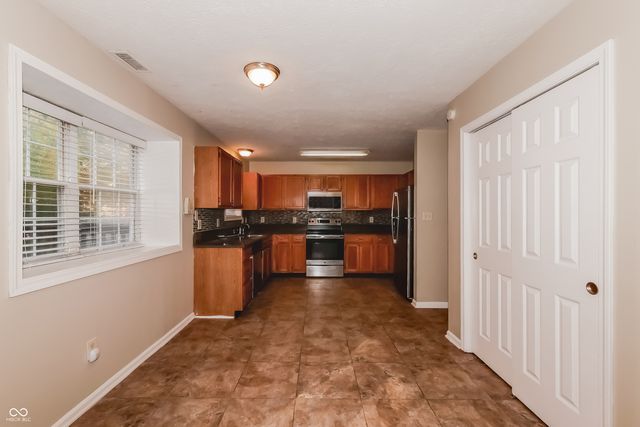 1202 Pine Mountain Way, Indianapolis, IN 46229