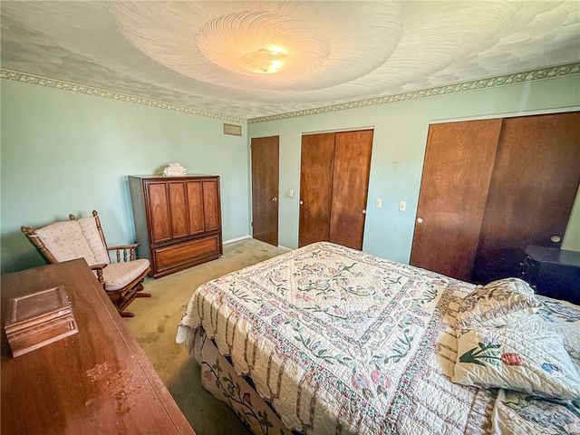 300 N Duffy Rd, Twp Of But Nw, PA 16001