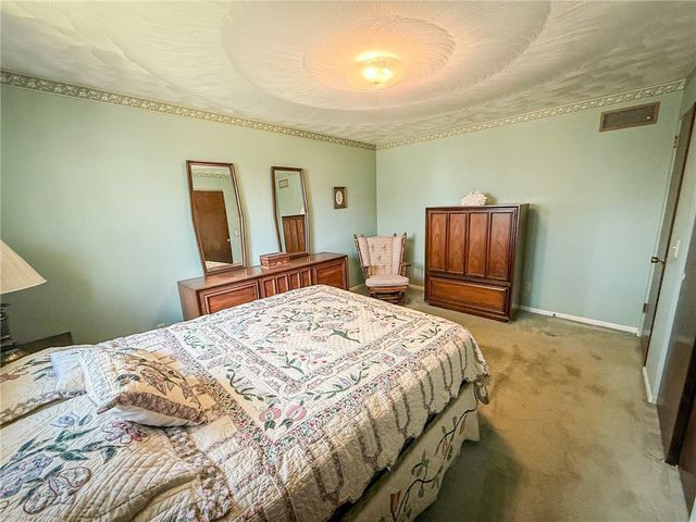 300 N Duffy Rd, Twp Of But Nw, PA 16001