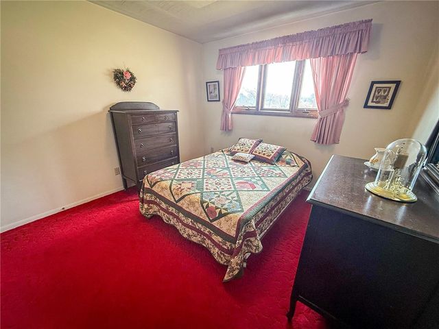 300 N Duffy Rd, Twp Of But Nw, PA 16001