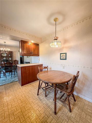 300 N Duffy Rd, Twp Of But Nw, PA 16001