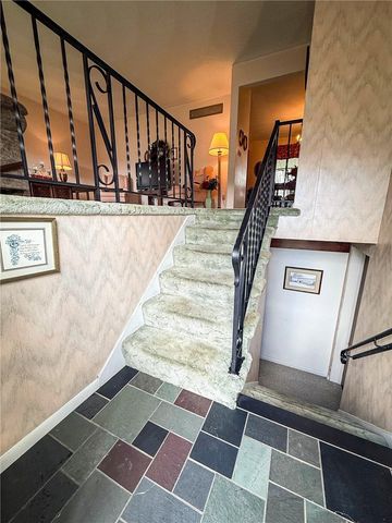 300 N Duffy Rd, Twp Of But Nw, PA 16001