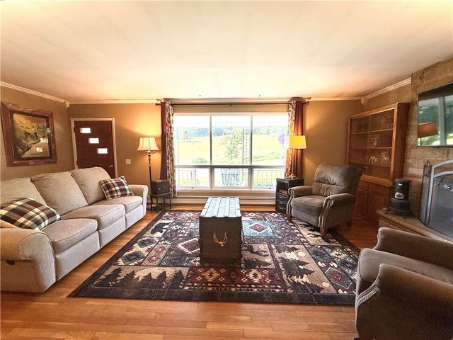 44 Patterson Lane, Foster Town, PA 16701