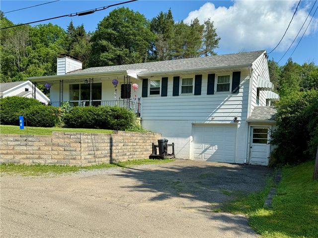44 Patterson Lane, Foster Town, PA 16701