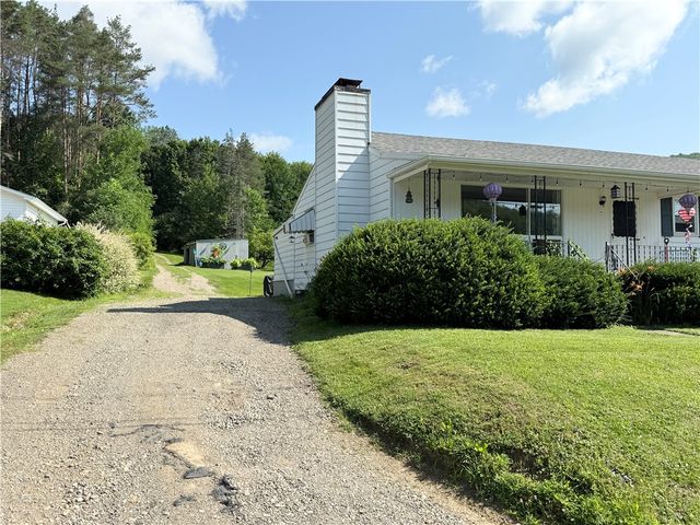 44 Patterson Lane, Foster Town, PA 16701