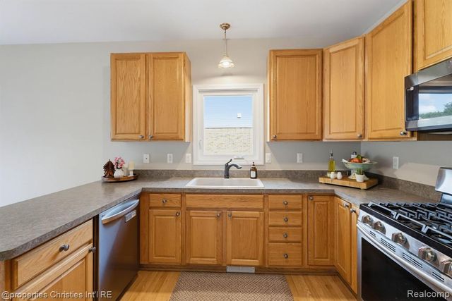 750 Shortridge Avenue, Rochester Hills, MI 48307