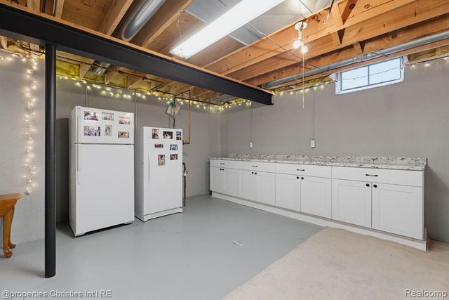 750 Shortridge Avenue, Rochester Hills, MI 48307