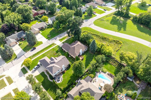 750 Shortridge Avenue, Rochester Hills, MI 48307