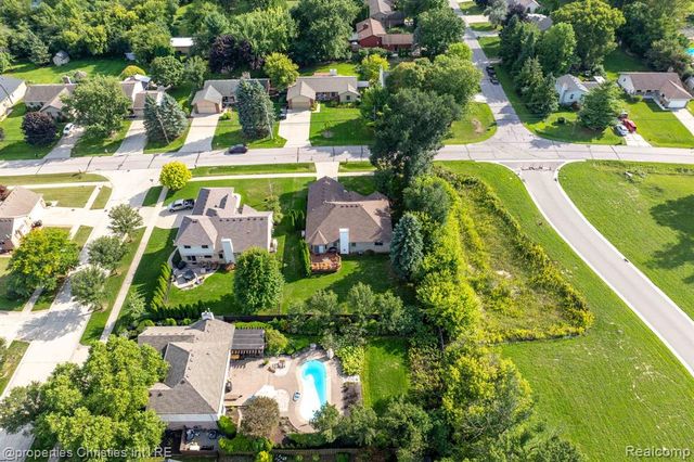 750 Shortridge Avenue, Rochester Hills, MI 48307