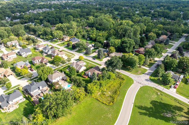750 Shortridge Avenue, Rochester Hills, MI 48307