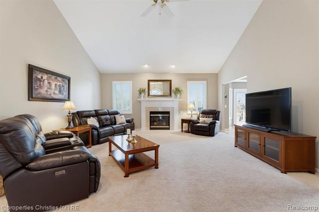 750 Shortridge Avenue, Rochester Hills, MI 48307