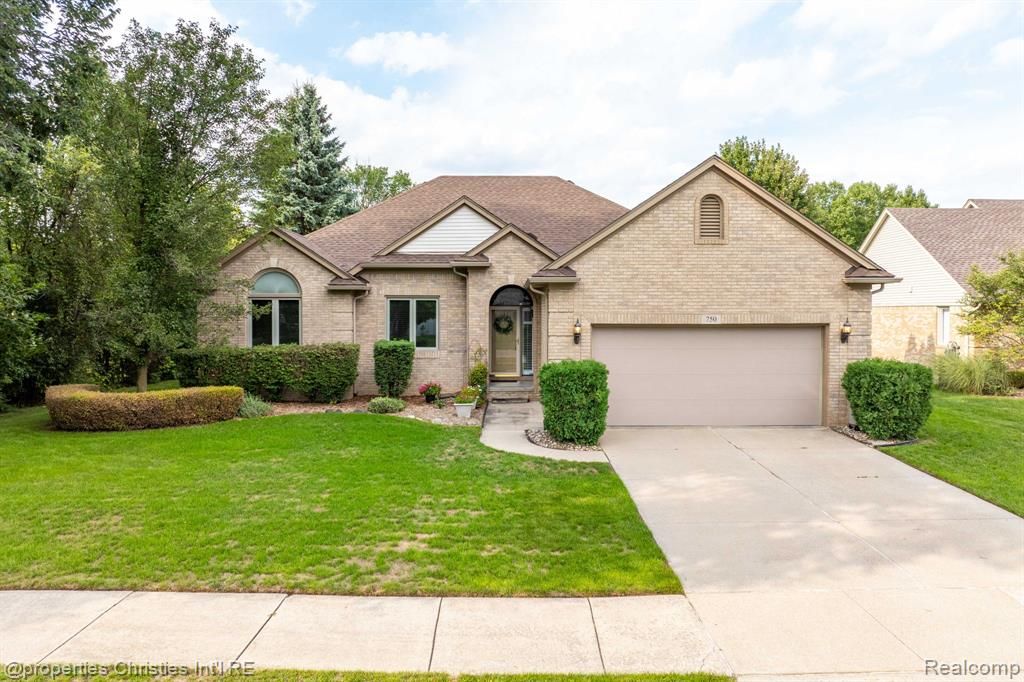 750 Shortridge Avenue, Rochester Hills, MI 48307