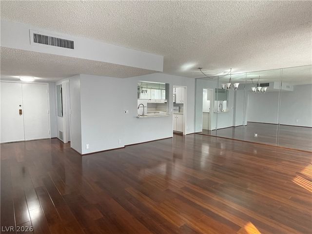 205 East Harmon Avenue 1003, Las Vegas, NV 89169