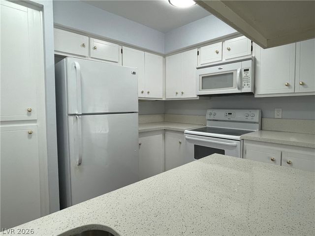 205 East Harmon Avenue 1003, Las Vegas, NV 89169