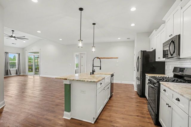 663 Belmont Dr., Conway, SC 29526