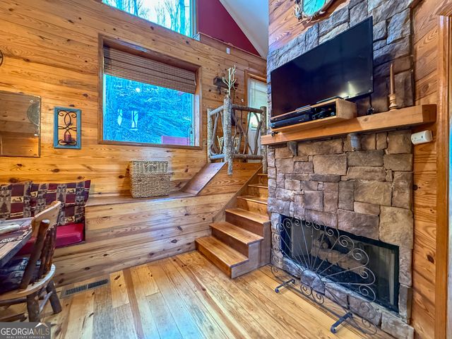 221 Wilson Lane, Blairsville, GA 30512