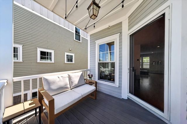 34 Parkview St, Weymouth, MA 02190