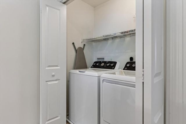 34 Parkview St, Weymouth, MA 02190