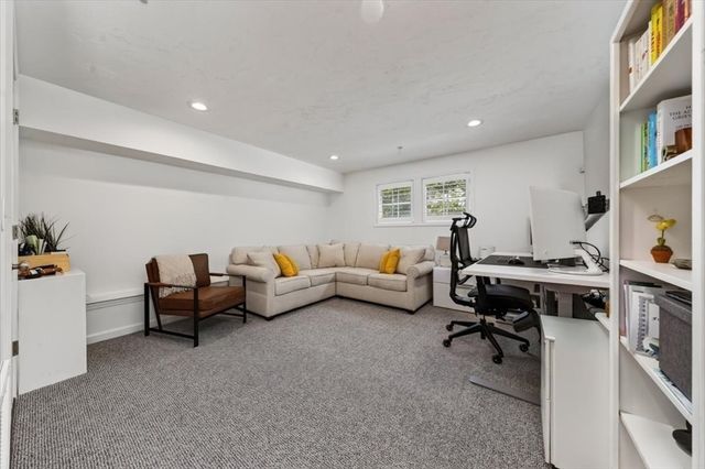34 Parkview St, Weymouth, MA 02190