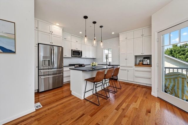 34 Parkview St, Weymouth, MA 02190