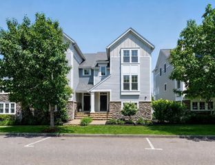 34 Parkview St, Weymouth, MA 02190