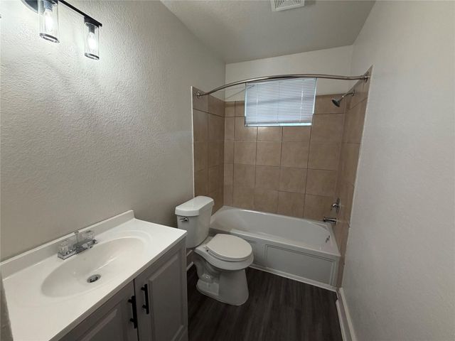 15931 Kenbrook Drive, Houston, TX 77489