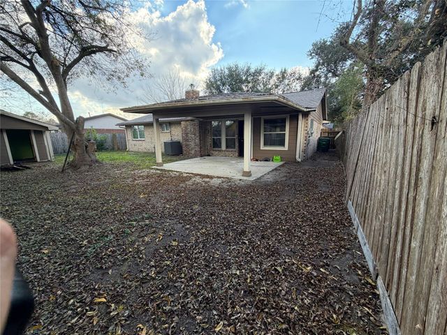 15931 Kenbrook Drive, Houston, TX 77489