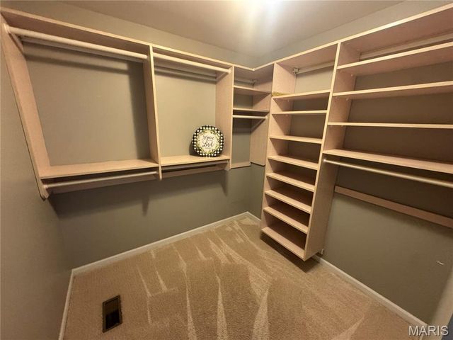 469 Coventry Trail Lane, Maryland Heights, MO 63043
