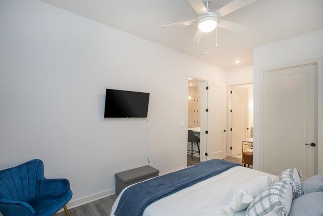 1014 16th Ave S Unit 109, Nashville, TN 37212