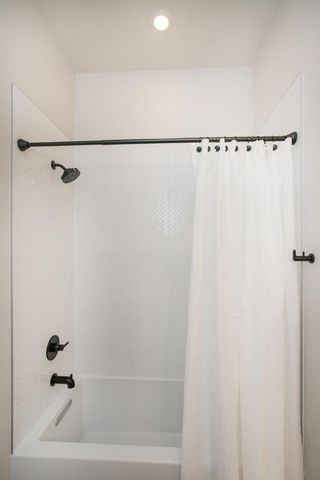 1014 16th Ave S Unit 109, Nashville, TN 37212