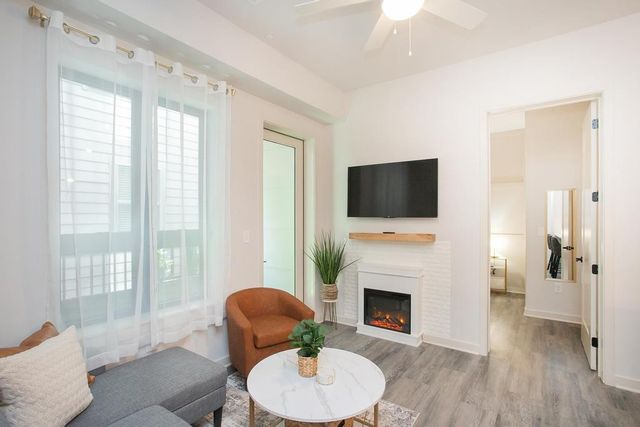 1014 16th Ave S Unit 109, Nashville, TN 37212