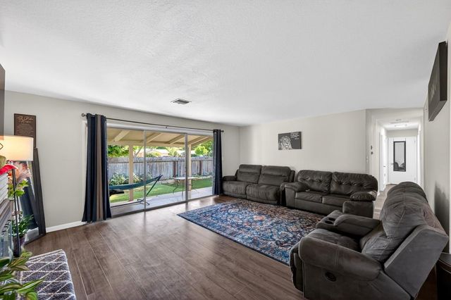 2036 Shaw Avenue, Modesto, CA 95354