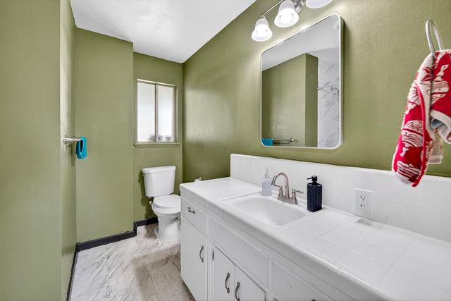 2036 Shaw Avenue, Modesto, CA 95354