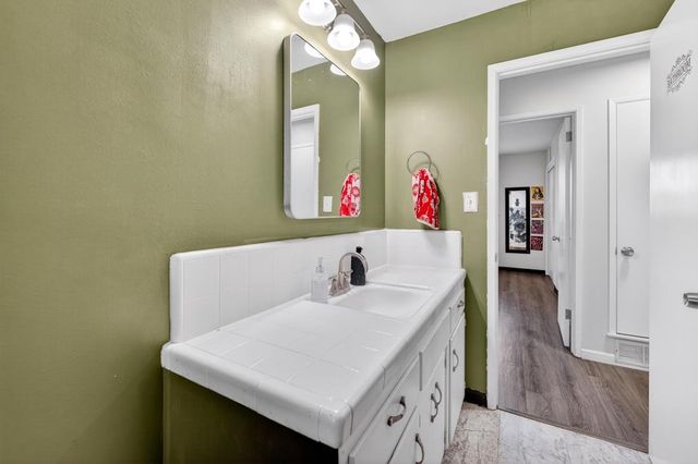 2036 Shaw Avenue, Modesto, CA 95354