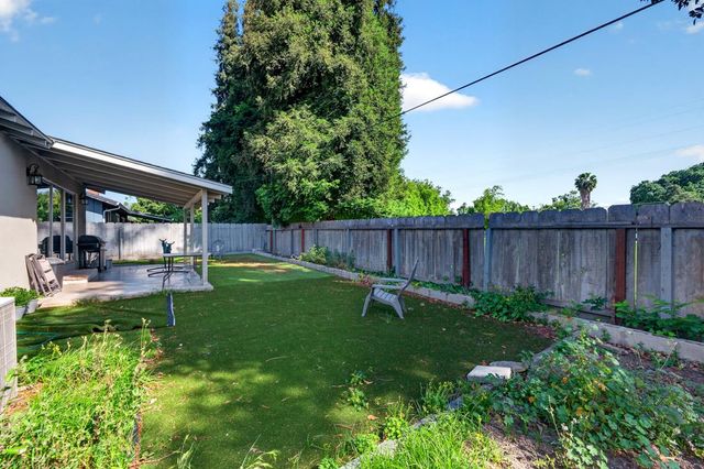 2036 Shaw Avenue, Modesto, CA 95354