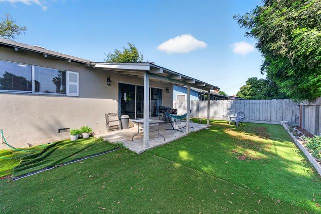 2036 Shaw Avenue, Modesto, CA 95354