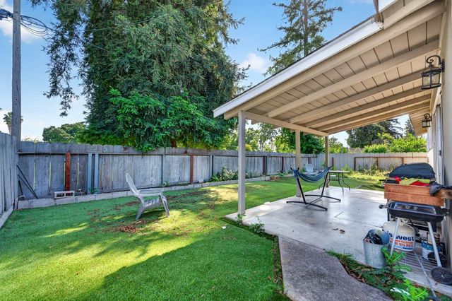 2036 Shaw Avenue, Modesto, CA 95354