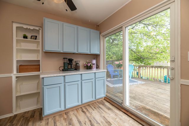 2022 PADDINGTON Road, Kalamazoo, MI 49001