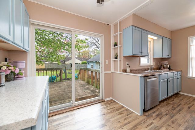 2022 PADDINGTON Road, Kalamazoo, MI 49001