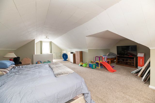 2022 PADDINGTON Road, Kalamazoo, MI 49001
