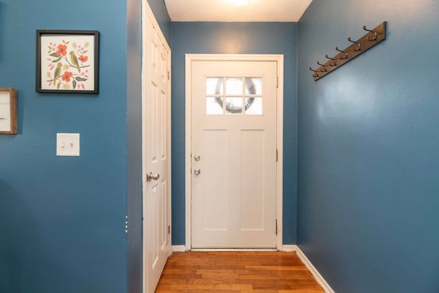 2022 PADDINGTON Road, Kalamazoo, MI 49001