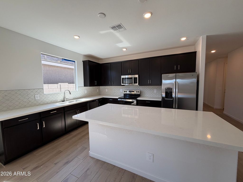 Image 3 of property listing at 15729 W CORTE DEL SOL ESTE --, Waddell, AZ 85355