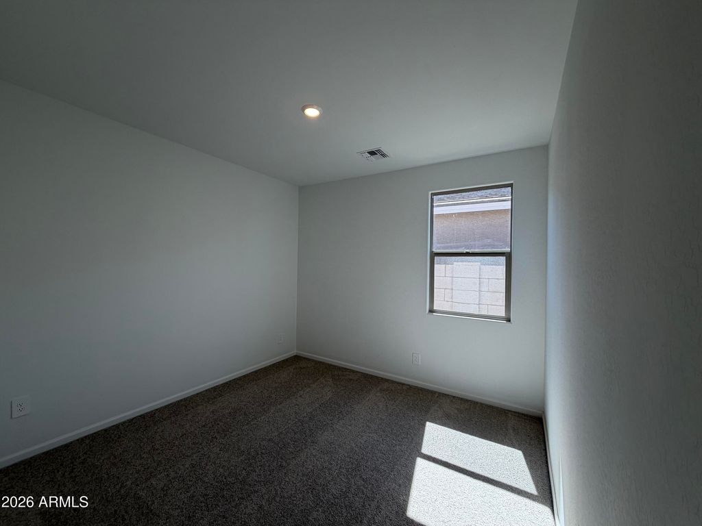 Image 6 of property listing at 15729 W CORTE DEL SOL ESTE --, Waddell, AZ 85355