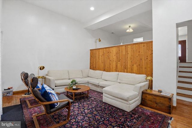 102 EATON DR, Wayne, PA 19087