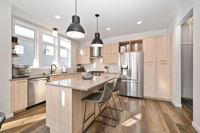 4923 162nd Street W, Lakeville, MN 55044