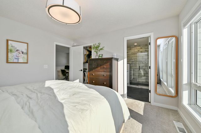 4923 162nd Street W, Lakeville, MN 55044