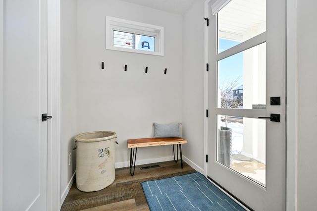 4923 162nd Street W, Lakeville, MN 55044