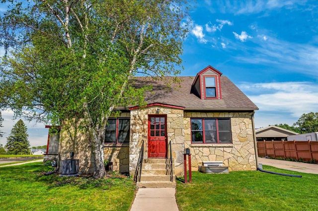 203 S Whiton Street, Whitewater, WI 53190